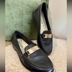 Anne Klein Black Loafers with Gold Accent. Women’s 9